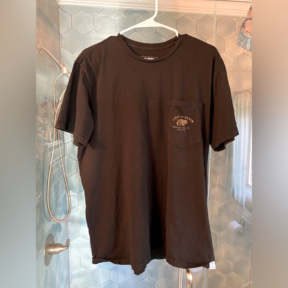 Iron and Resin Tee-Shirt